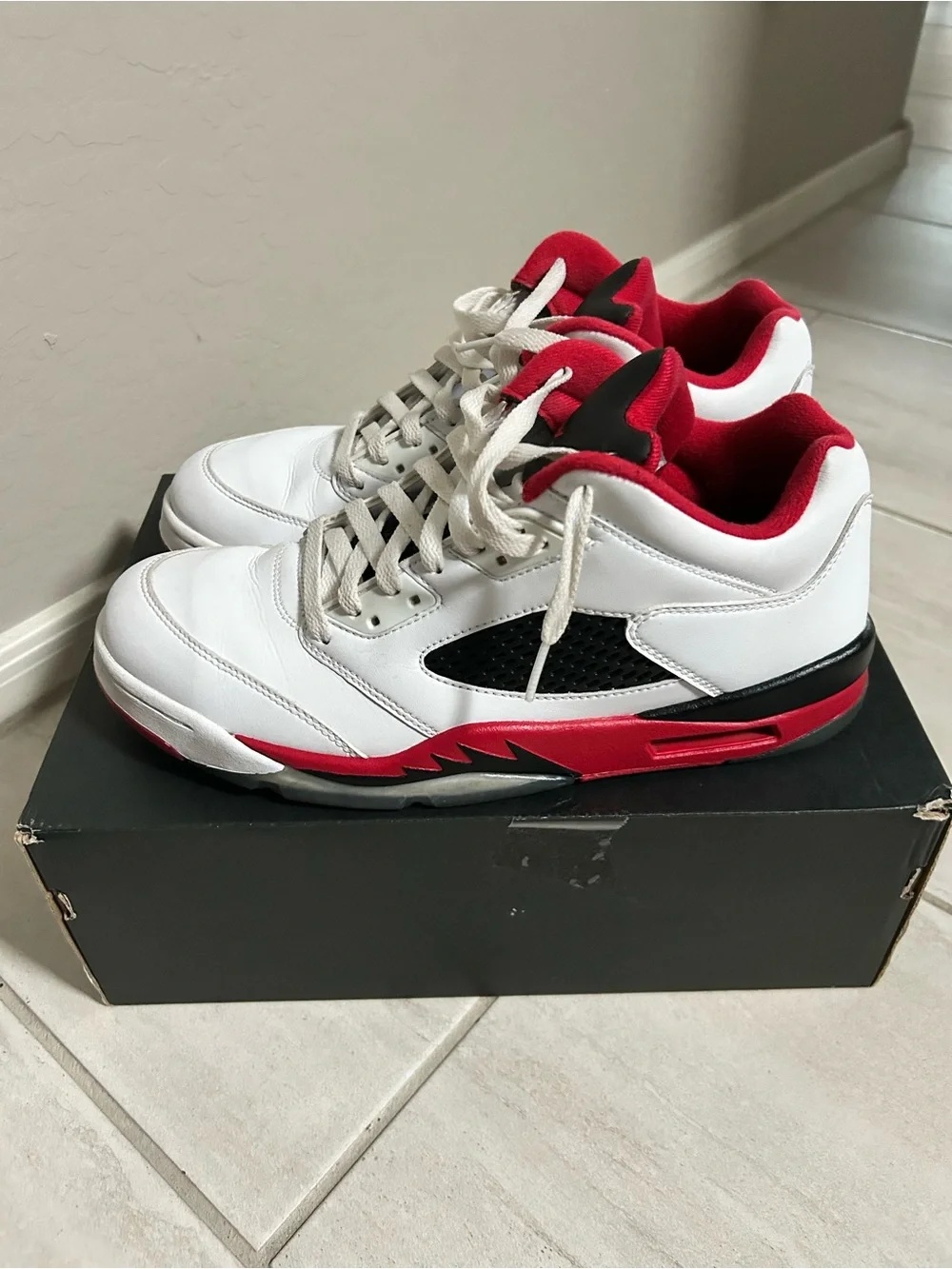 Men’s Nike Air Jordan 5 Retro